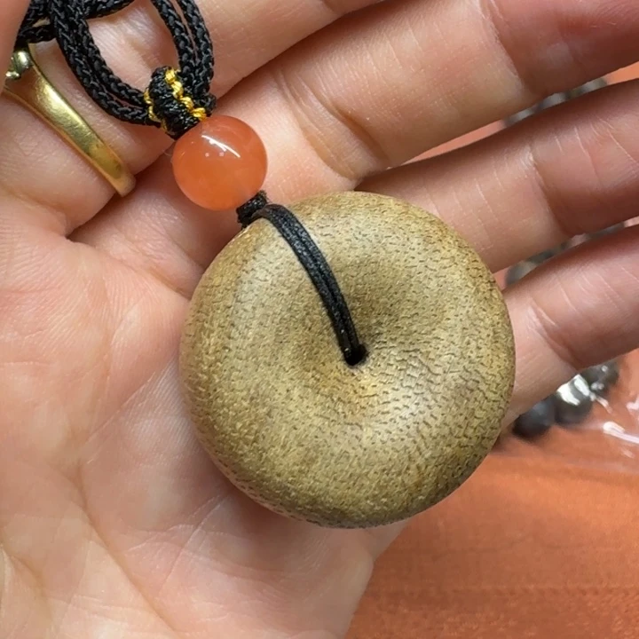 沉香吊坠馨安居沉香定制款