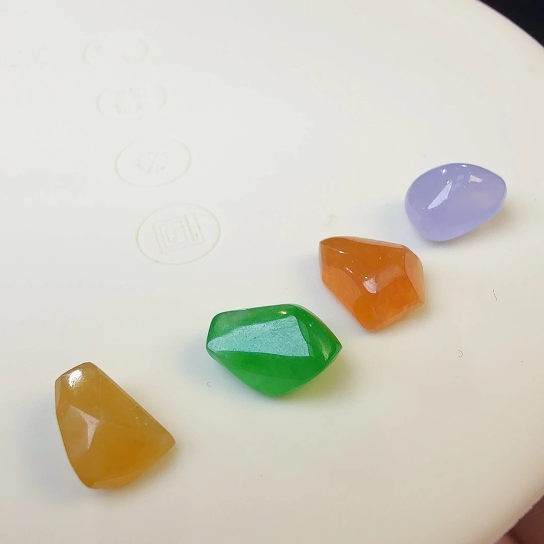 翡翠裸石随行一组