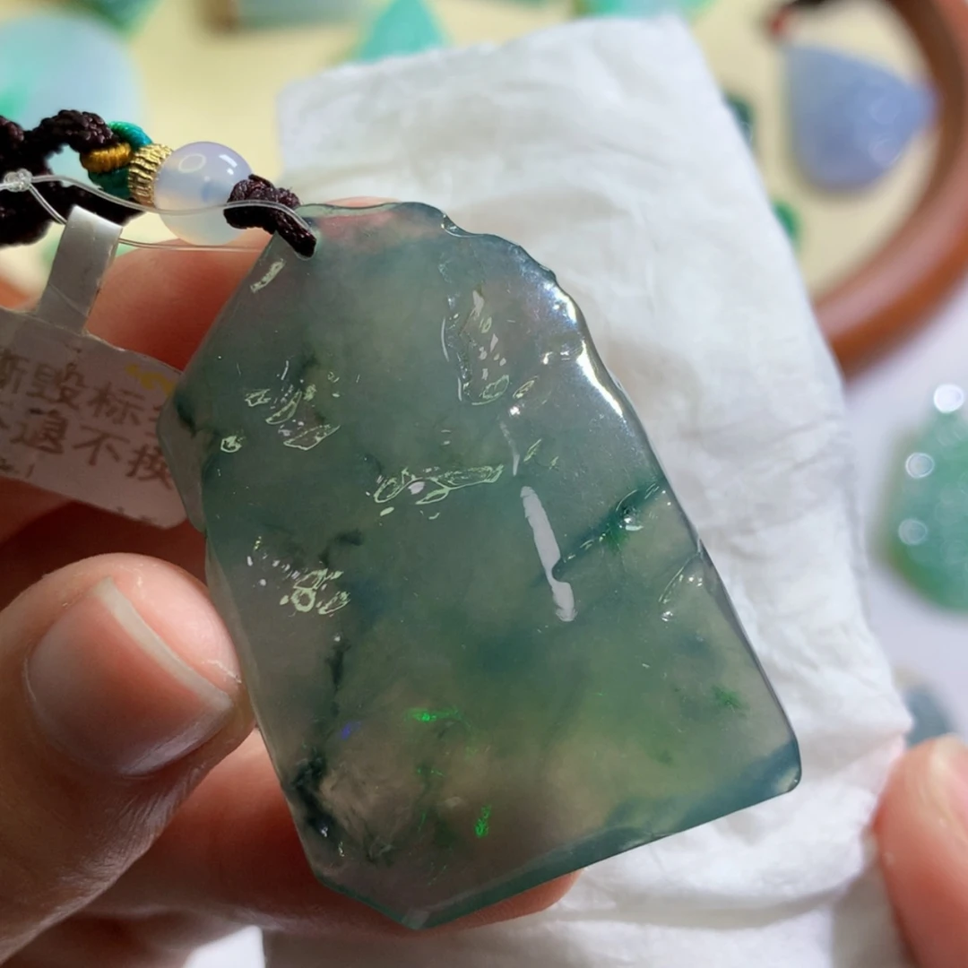 【闪购商品】翡翠吊坠(不含链)未镶嵌 8892