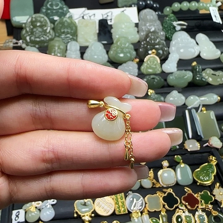 颈饰银S925镶嵌和田玉