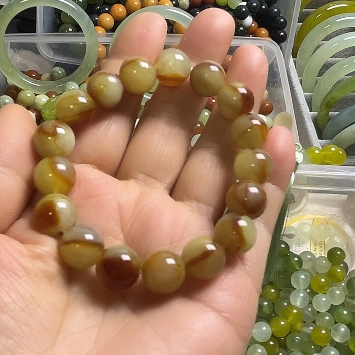 合金蛇纹石玉颈饰