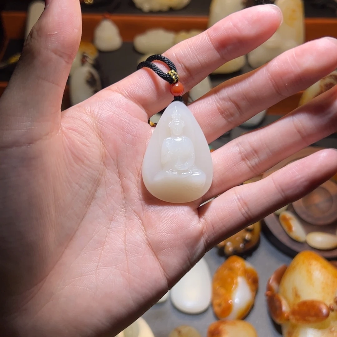 和田玉颈饰未镶嵌恒*