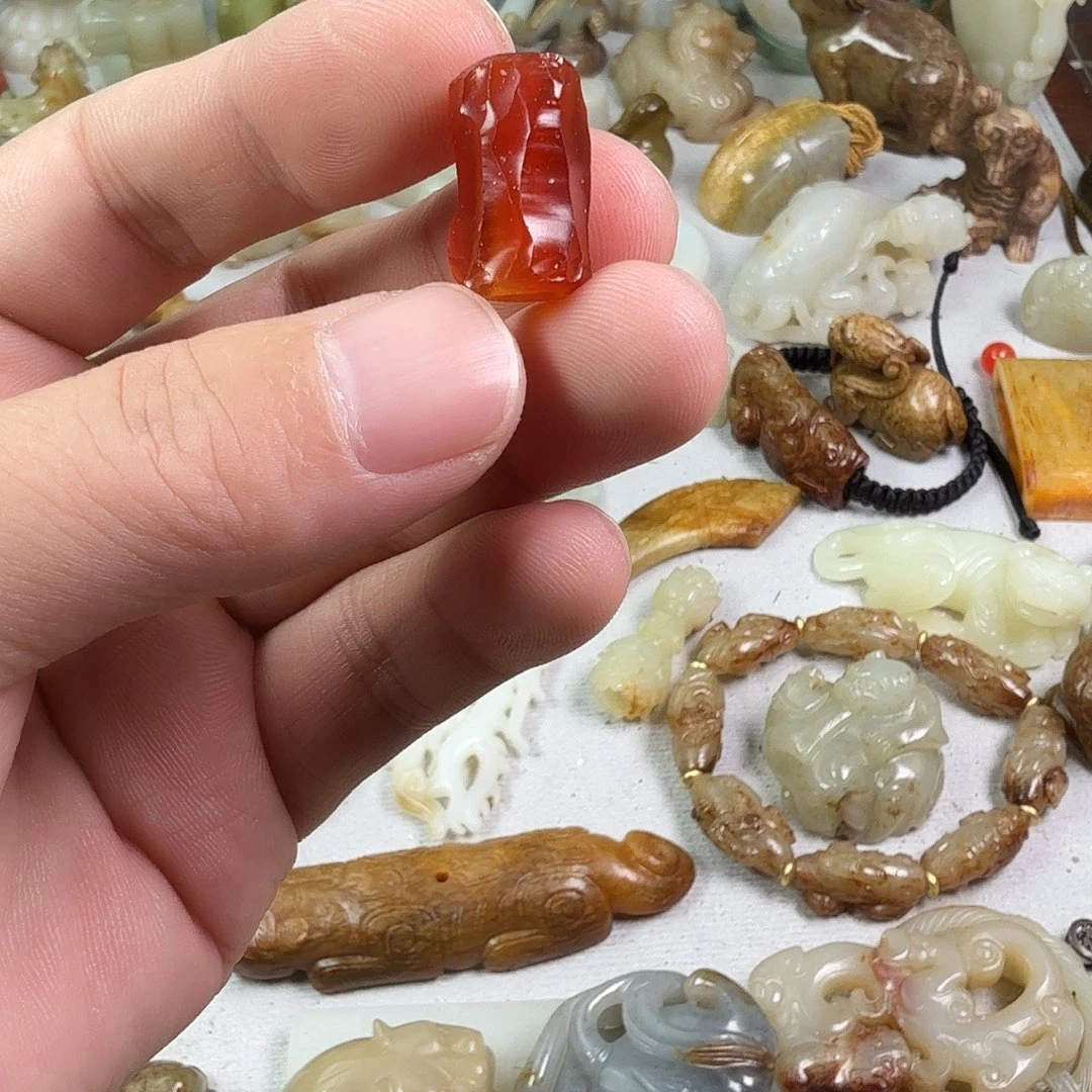 和田玉（糖玉）未镶嵌颈饰