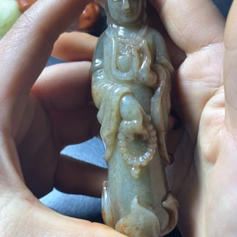 白玉菩提吊坠君****>摆件