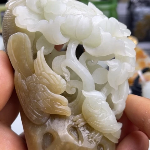 未镶嵌和田玉（糖玉）摆件