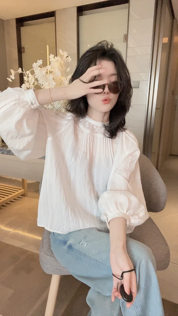 【悦悦专属】韩系镂空气质泡泡袖衬衣L102