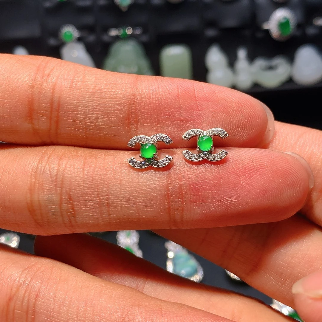 翡翠未镶嵌耳钉耳钉