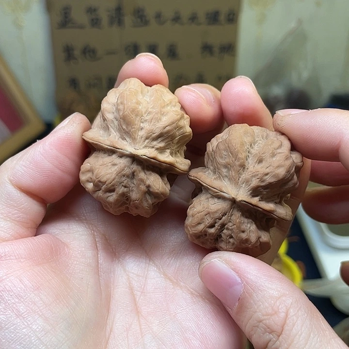 文玩核桃把件18、金尊龙脊41