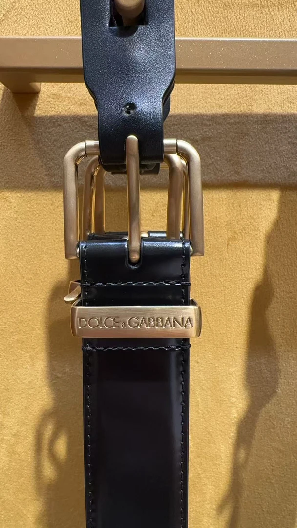 （可可在米兰）D…G折扣款 男士皮带