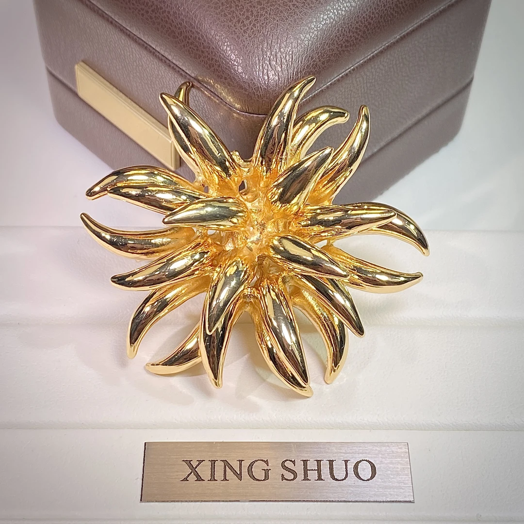 合金胸针 【绚丽金花】轻奢时尚复古金色精美百搭重工设计师4329