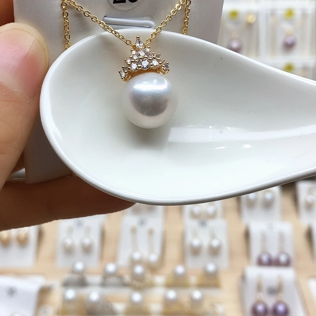 淡水珍珠颈饰合金