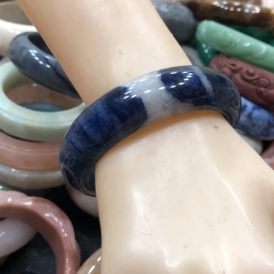 未镶嵌石英岩玉珠宝奇石s*l