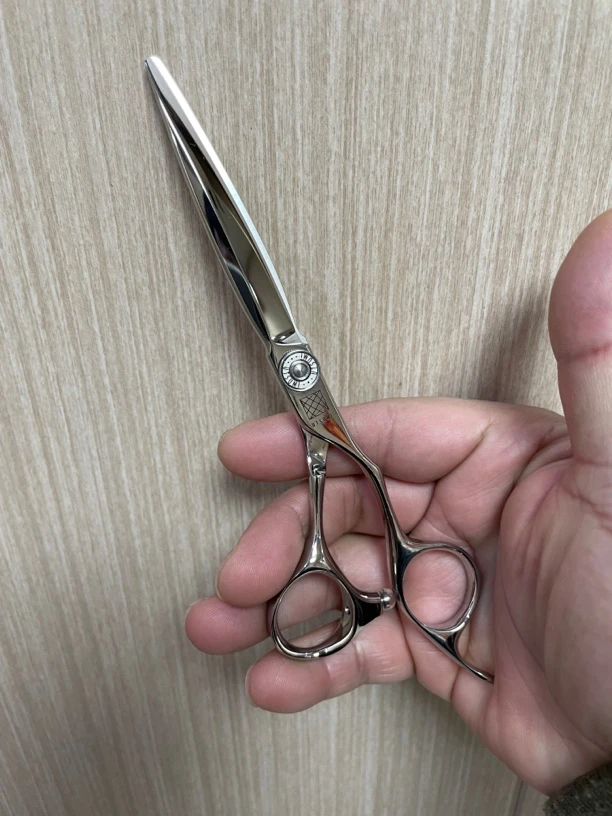 日本剪刀内海准新刀6.2寸综合滑刀徒手修饰干发粉末粒子钢