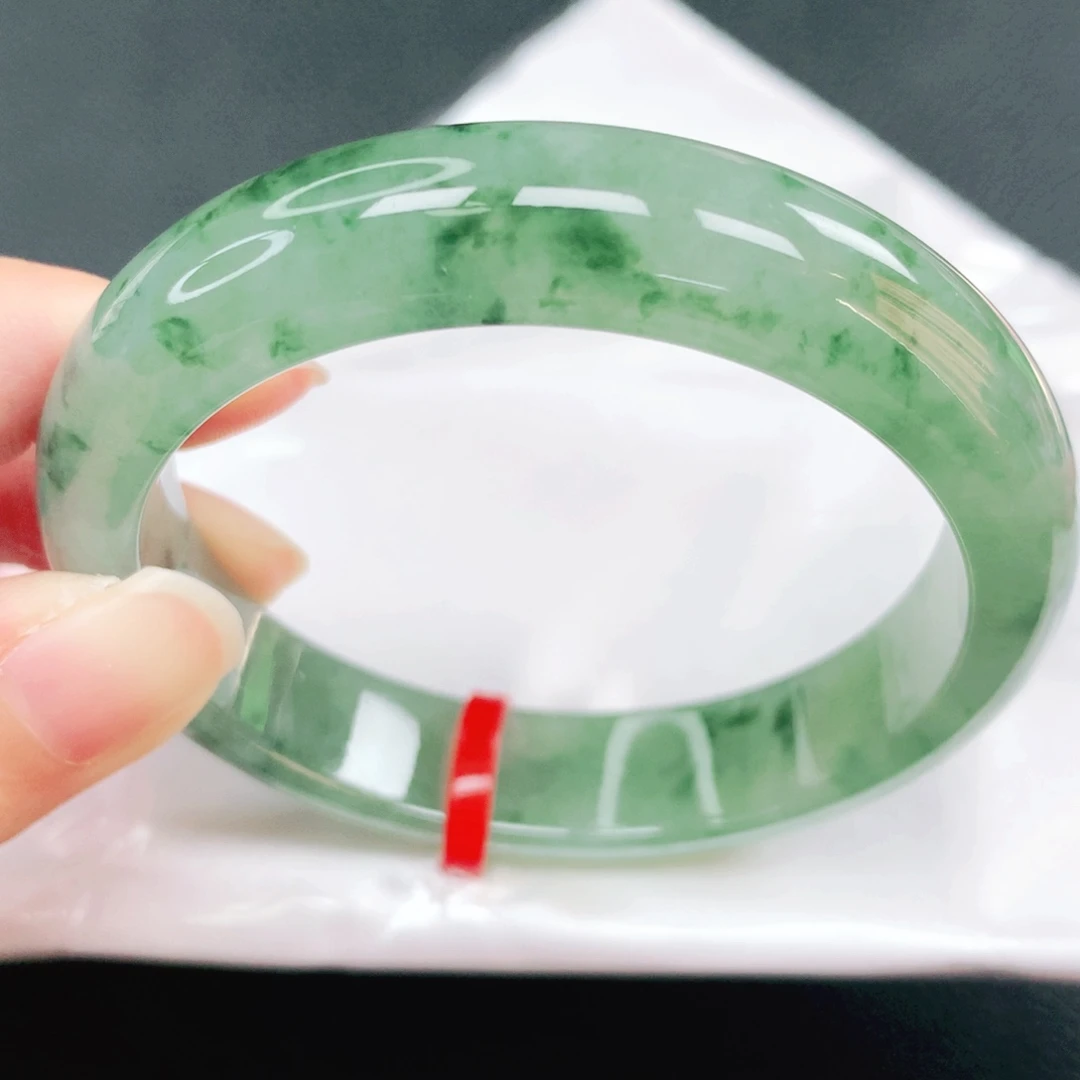 翡翠未镶嵌手镯56圈