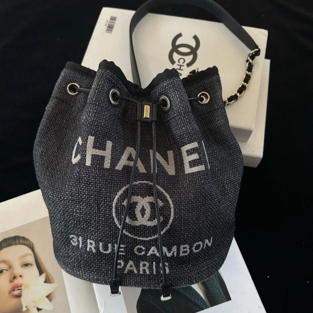 95新 Chanel/香奈儿 CHANEL/香奈儿蓝编织款沙滩包水桶包