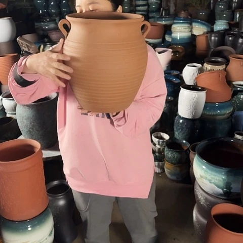 口25高30瑕疵一个盆子。