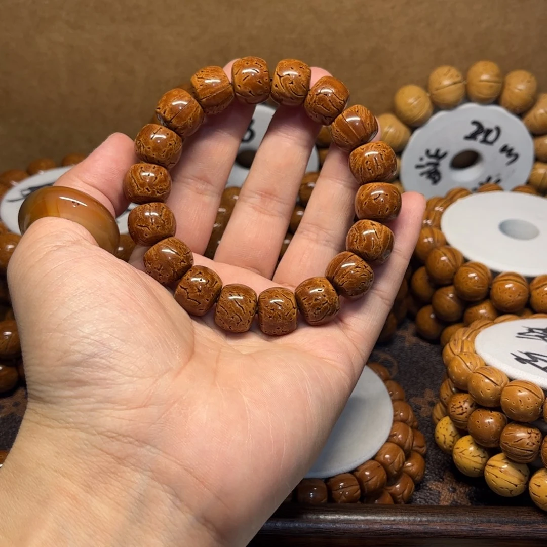脑纹桃核，直切，尺寸15