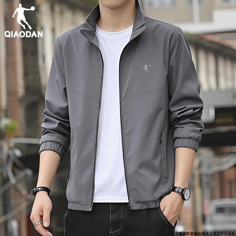 乔丹风衣外套男2025冬季新款灰色冲锋衣薄款防泼水上衣运动服男装