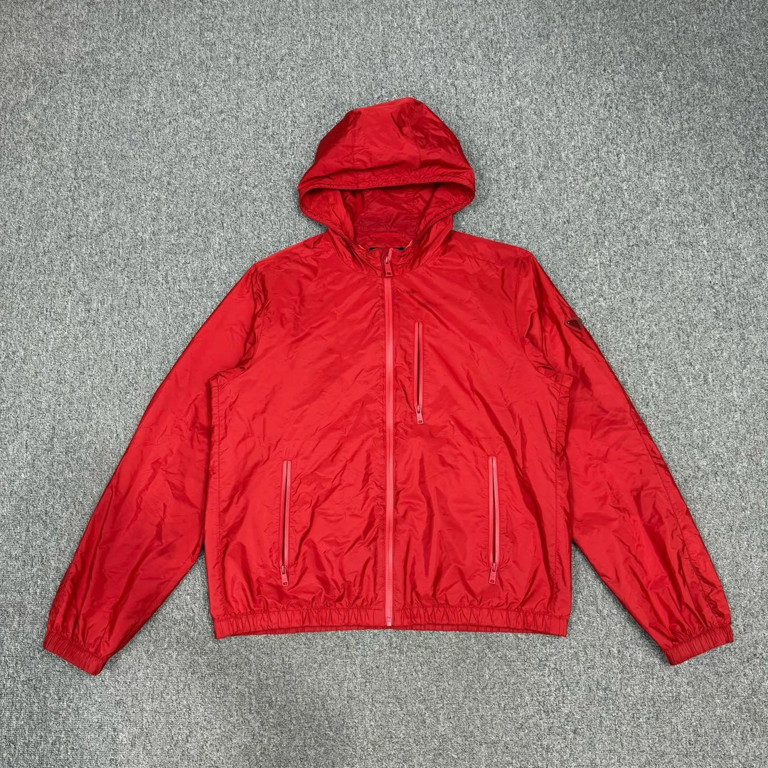 99新 Prada/普拉达 13632116红色三角标尼龙冲锋衣外套 XXL码99新