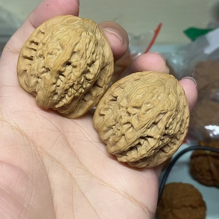 吊坠文玩核桃38绣球文玩核桃