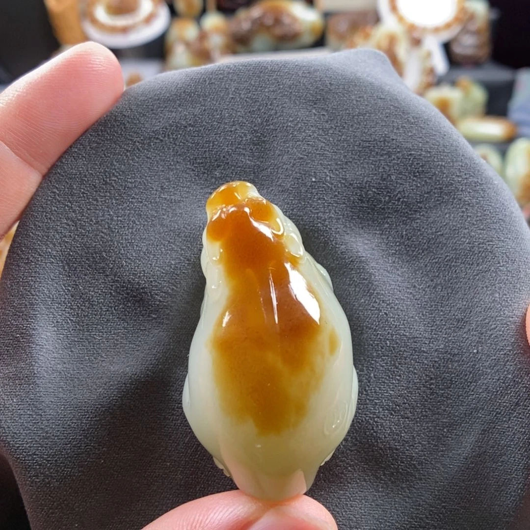 和田玉（糖玉）未镶嵌颈饰