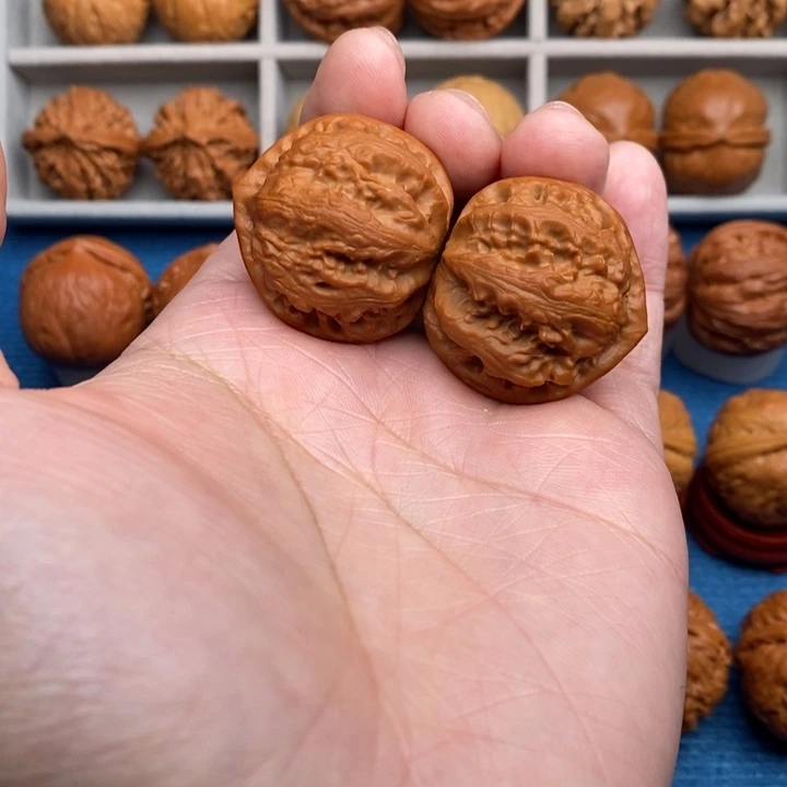 文玩核桃把件炽焰粗筋