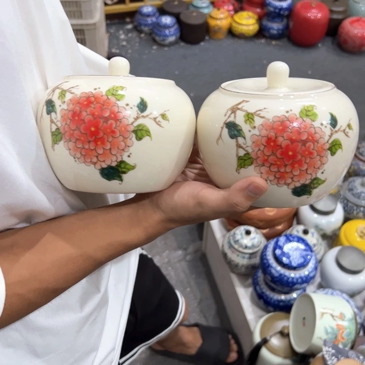 瑕疵福利品陶瓷茶叶罐不影响使用介意勿拍