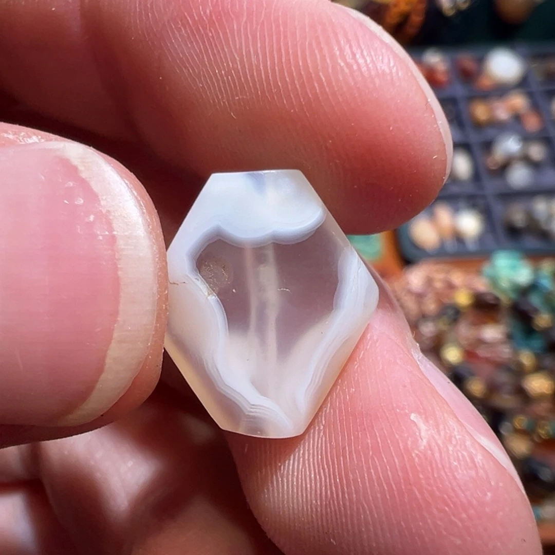 玛瑙/玉髓未镶嵌珠宝半成品