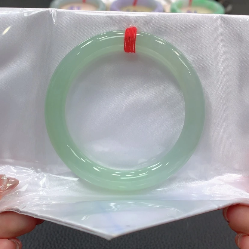 【闪购商品】翡翠手镯未镶嵌翡翠