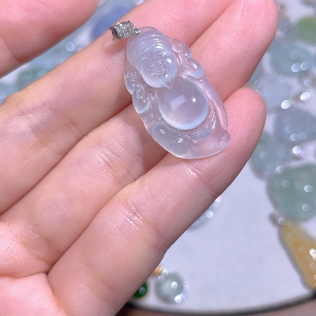 颈饰18K金镶嵌翡翠多**?翡翠