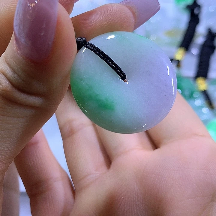 翡翠未镶嵌颈饰天然翡翠A货吊坠