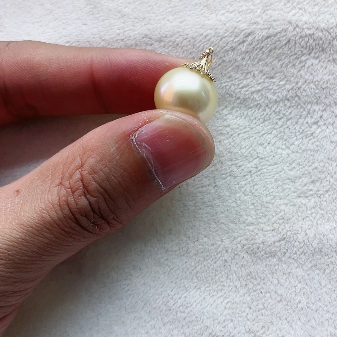 海水珍珠颈饰18K金镶嵌