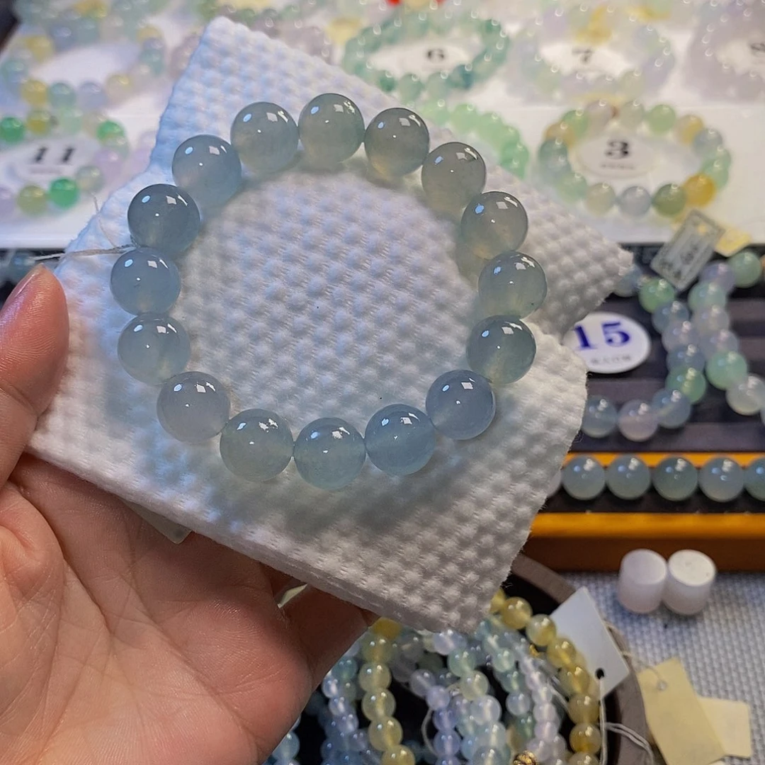 未镶嵌定制翡翠翡翠.