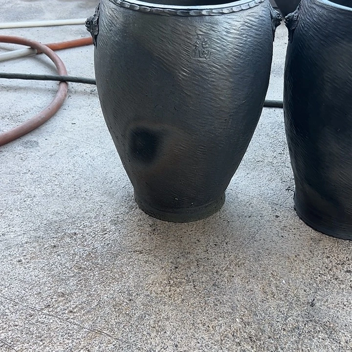 亦***木纯手工黑陶微瑕兰花盆