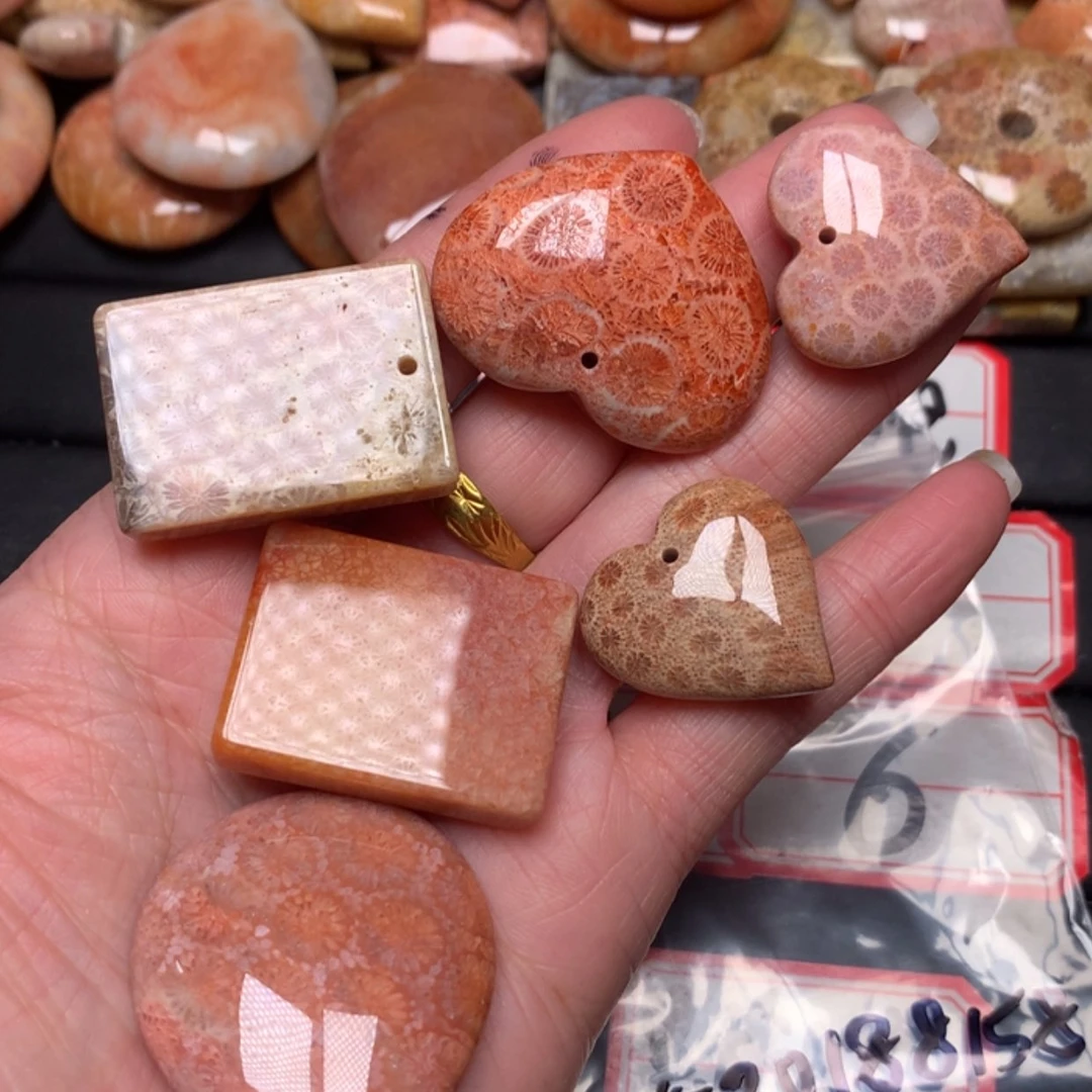 【闪购商品】硅化玉颈饰未镶嵌阿*