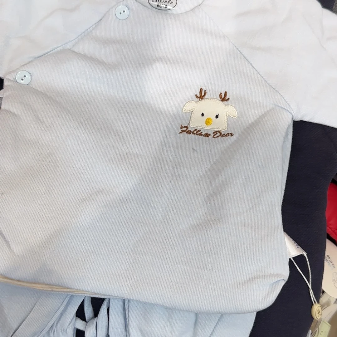 66尺码可以吗宝宝亲亲