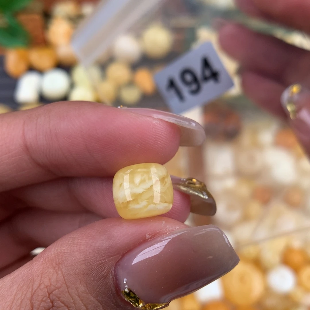 琥珀珠宝奇石未镶嵌1.0