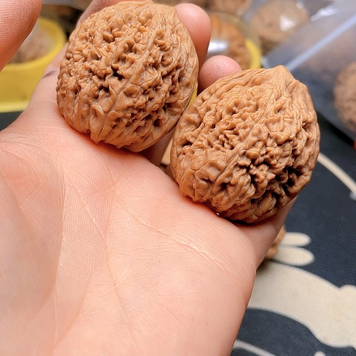 文玩核桃吊坠大蒜头一对