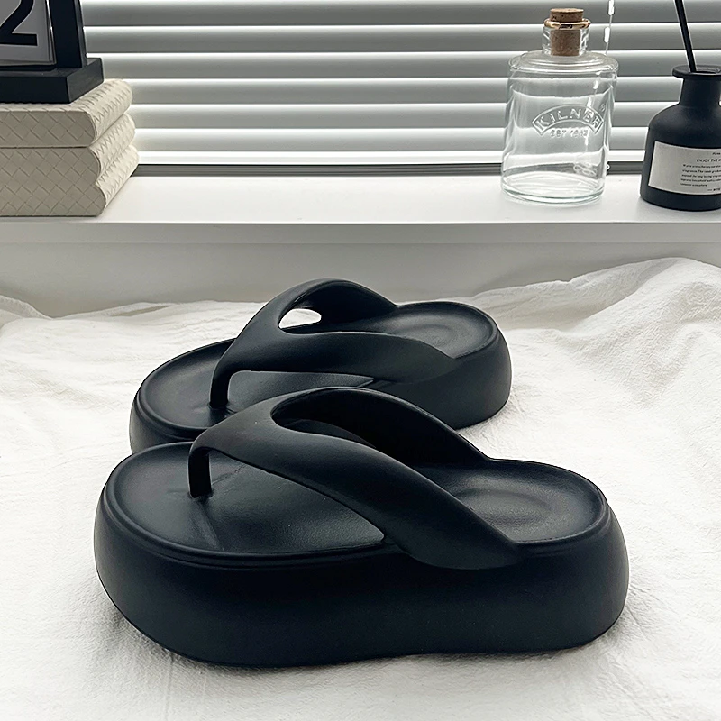 5.5cm新款人字拖鞋女士夏季室内软底家居浴室洗澡防滑凉拖鞋