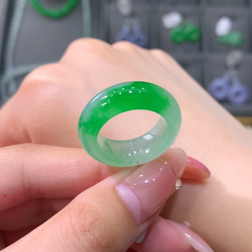 【闪购商品】翡翠戒指未镶嵌12-13号高货微瑕放漏