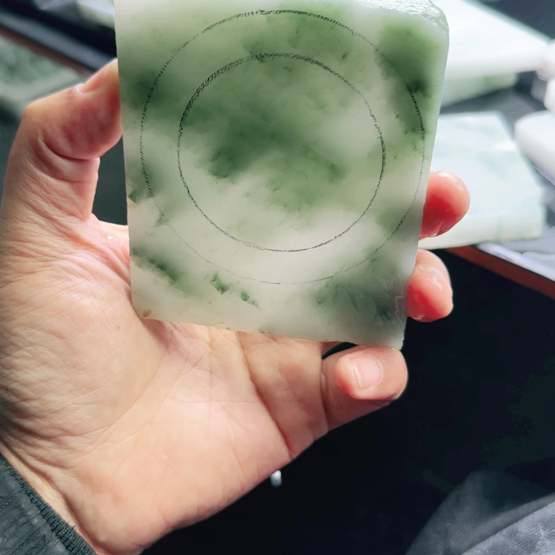 定制石英质玉珍***真手镯