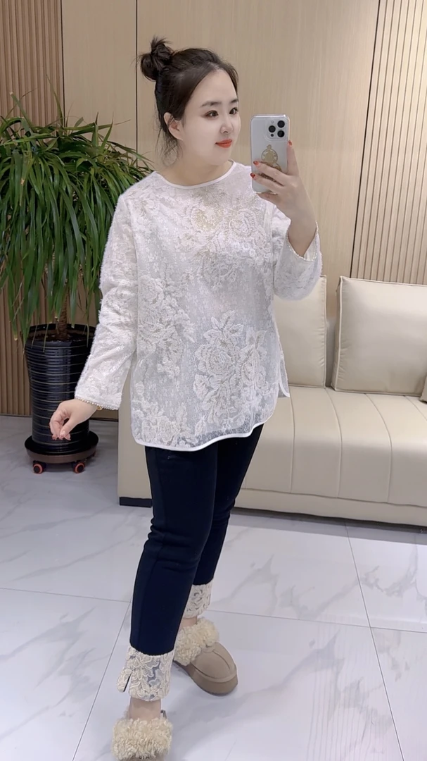 【聪姐推荐】8212重工蕾丝刺绣提花设计感T恤衫（衣长71，胸围128）