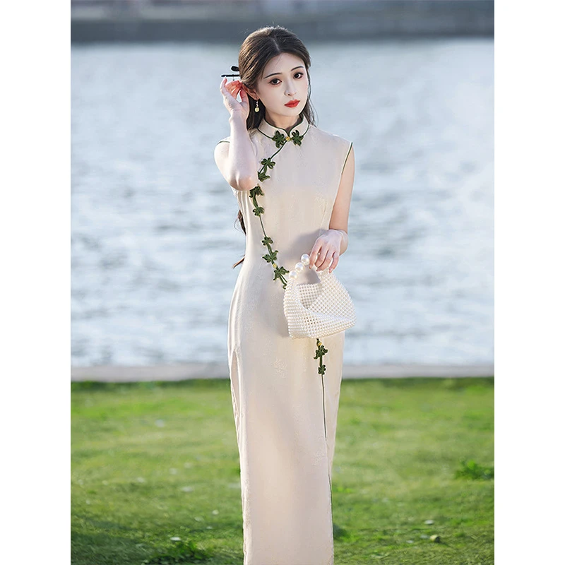 高端设计感无袖旗袍2025新款夏季改良年轻款女新中式高级感连衣裙