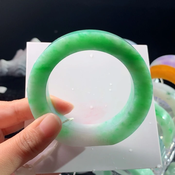 未镶嵌手镯定制翡翠魑**魉