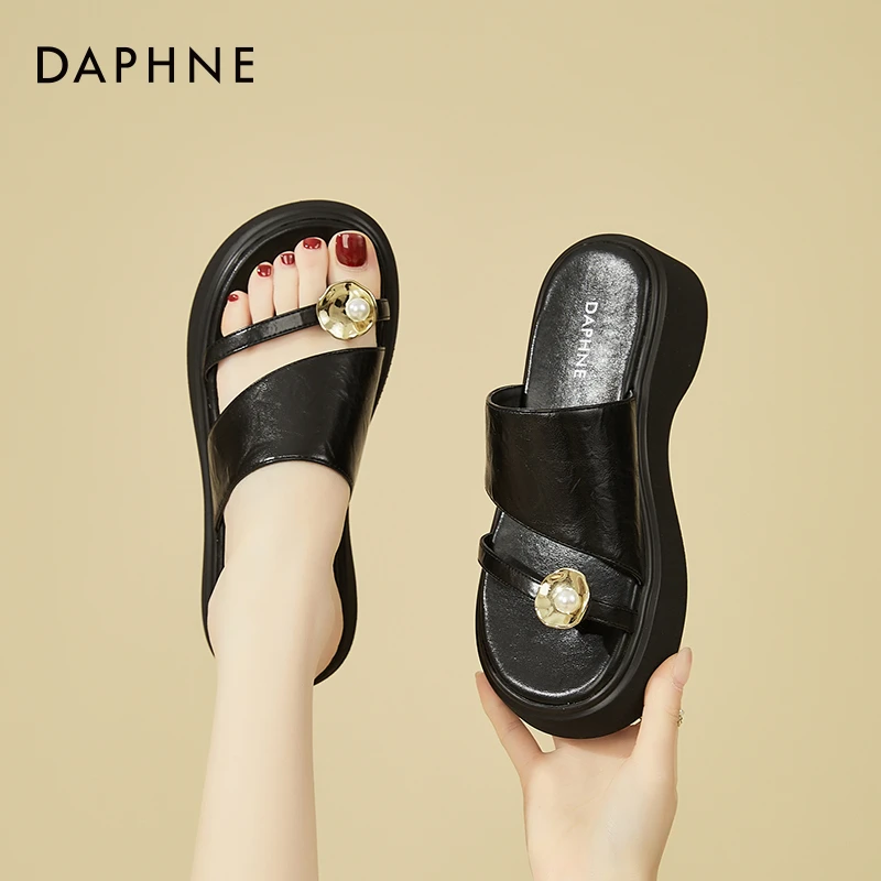 达芙妮套趾一字拖女夏季新款纯色高质感厚底舒适时尚百搭增高拖鞋