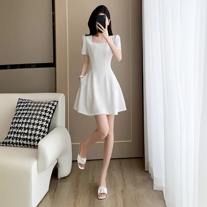 纳霍浦勒法式初恋小个子方领裙子高端气质小香风白色a字连衣裙女