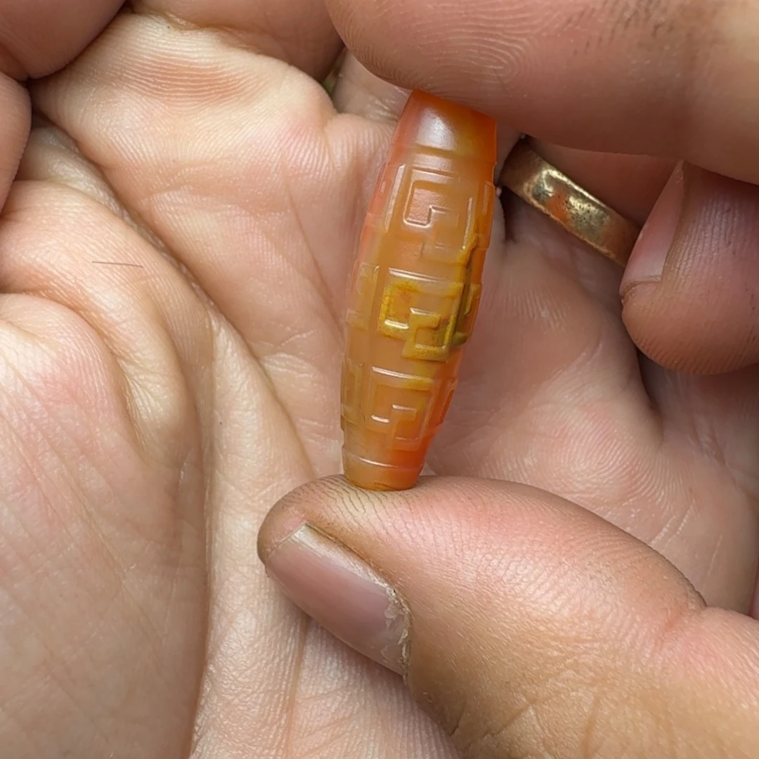 柏***楼颈饰未镶嵌南红玛瑙