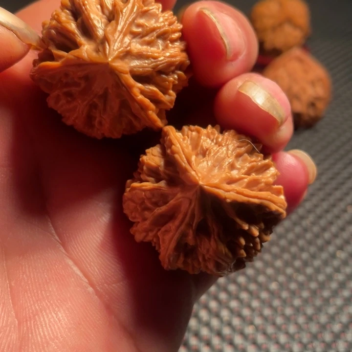 文玩核桃吊坠35御龙粗筋三棱