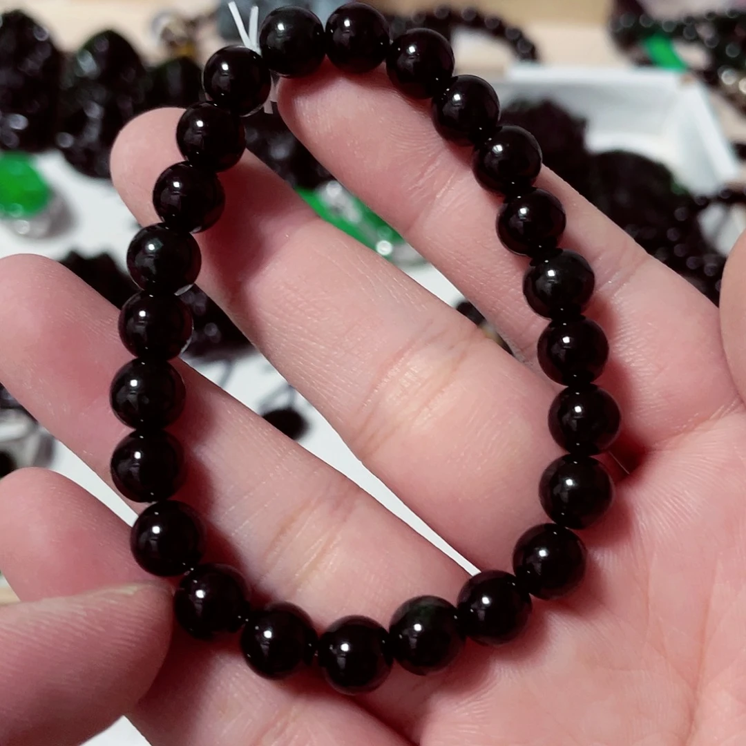 翡翠未镶嵌颈饰先检后发一物一证