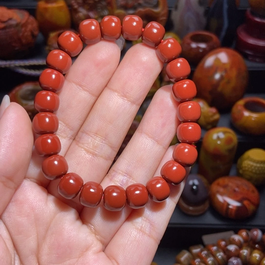 玛瑙/玉髓手串未镶嵌不**巴